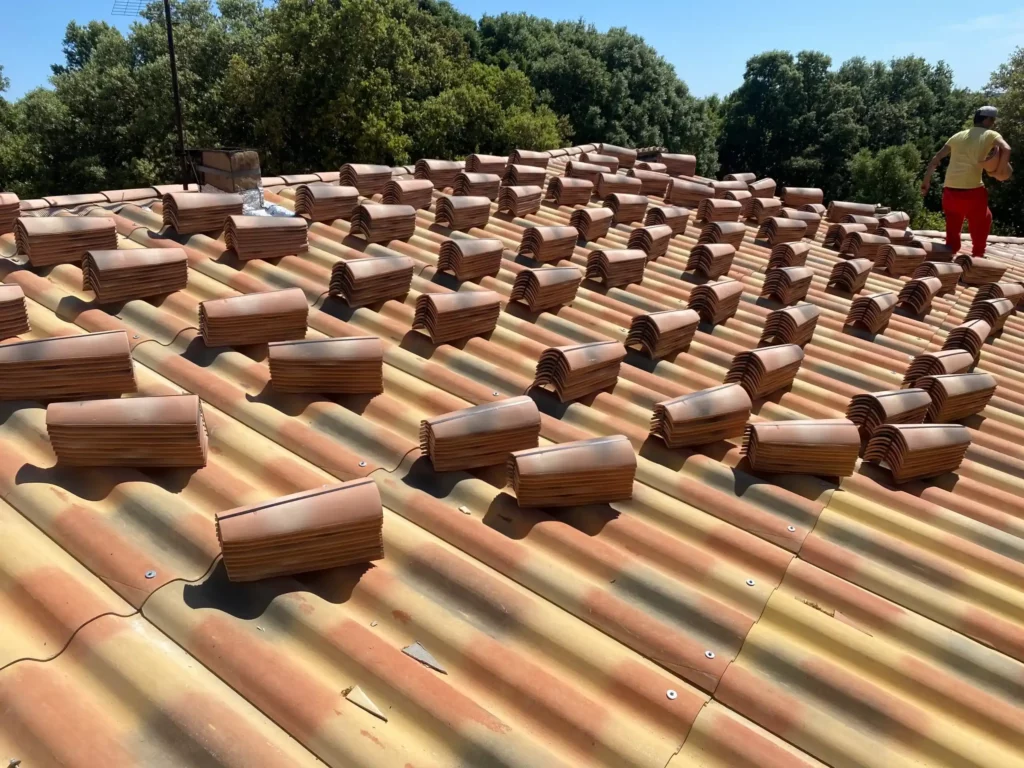 Travaux de toiture à Naus­sargues